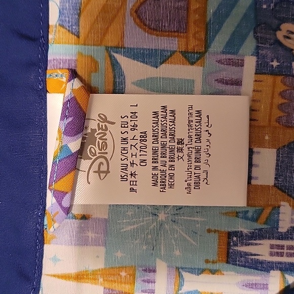 Disney | Shirts | Nwt Walt Disney World 5th Anniversary Woven Button